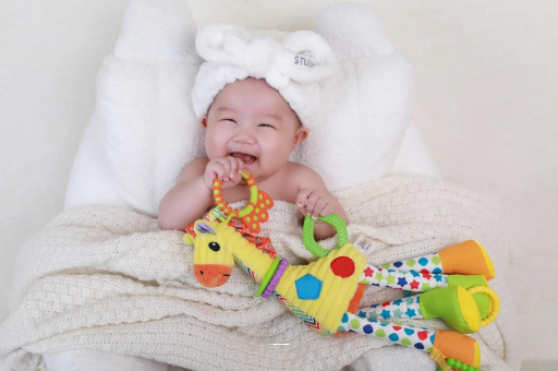 烟台1岁宝宝流鼻涕打喷嚏